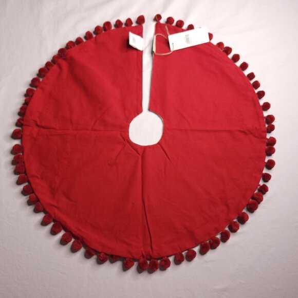 Primitives By Kathy Believe Truck Christmas Tree Skirt 24 in Red Pompom Trim - Picture 4 of 5